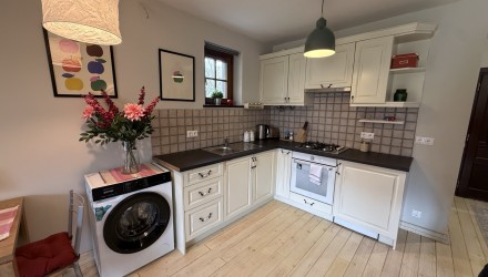 Cozy Apartment with a Fireplace and Private Terrace in Bansko